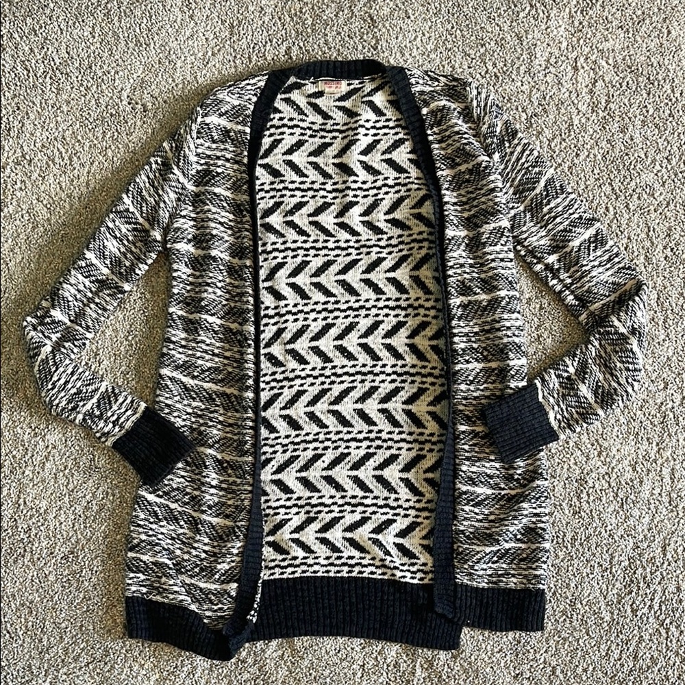 Mossimo Supply Co. Black and White Geometric Cardigan Sweater